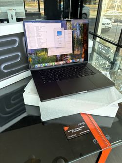 16” MacBook Pro M4 Pro 24GB Ram 512SSD! 3 battery cycles! 90 day warranty! Financing available!