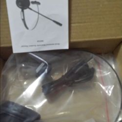 Trucker Bluetooth headset GREAT DEAL!!