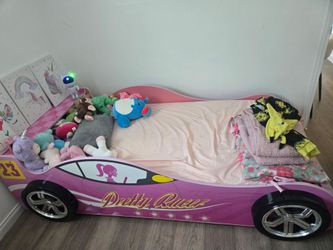 Kid Barbie bed mattress included