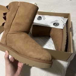 UGGs Bailey Bow ll 