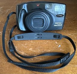 Pentax Zoom 105-R Compact 35mm Point & Shoot Film Camera w/ 105mm Zoom Lens
