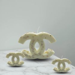 Designer Sculpted Candles In White Set 2 Piece