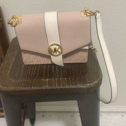 Small pink Michael kors purse