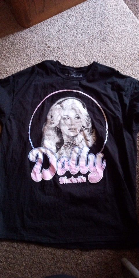 Woman's Shirt Good Condition Size Xlarge $6.00