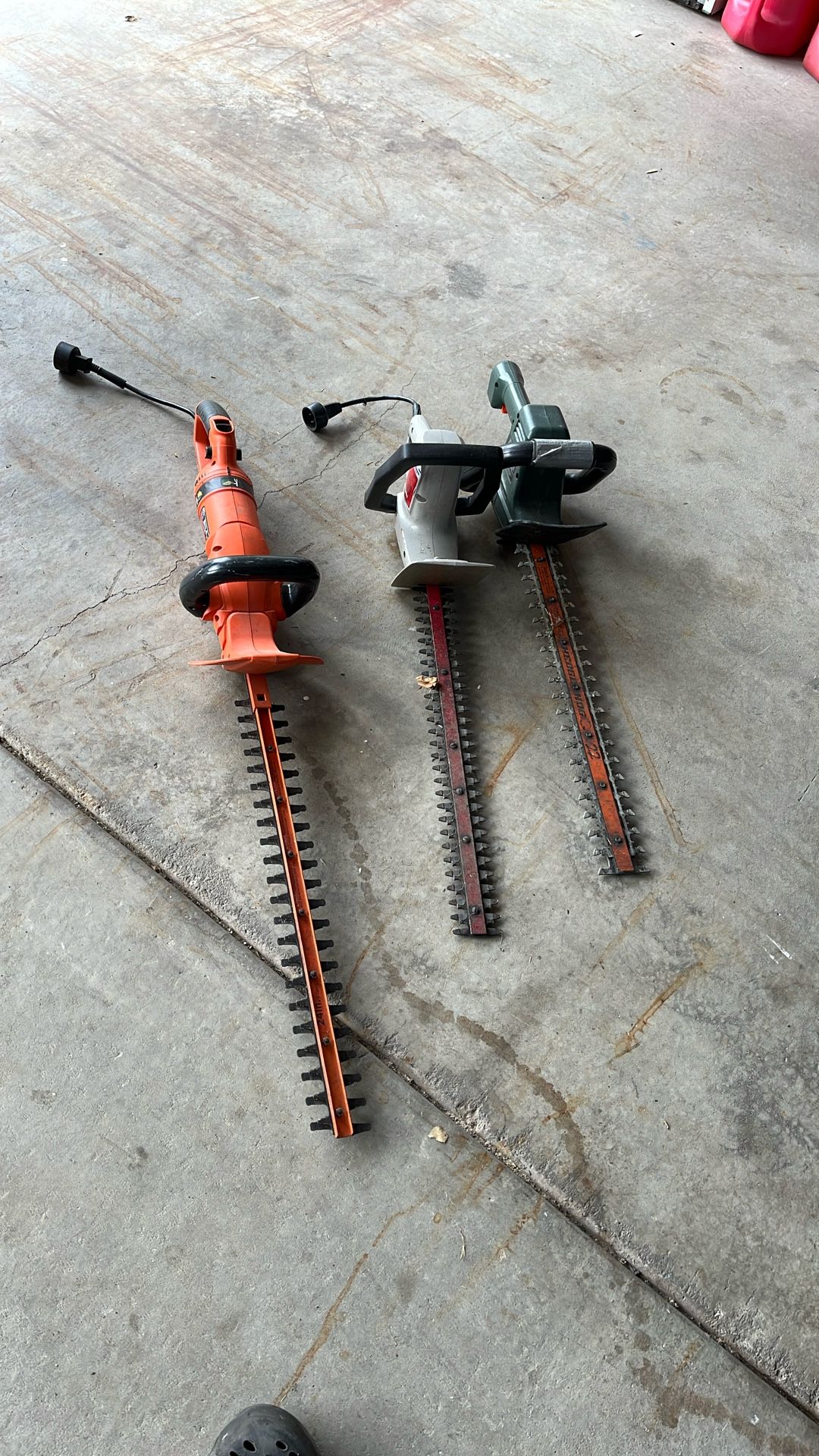 Hedge Clippers, Electric