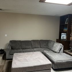 Corner Couch With Ottoman 