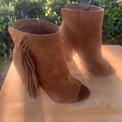 Ladies Cute Ankle Suade  Boots