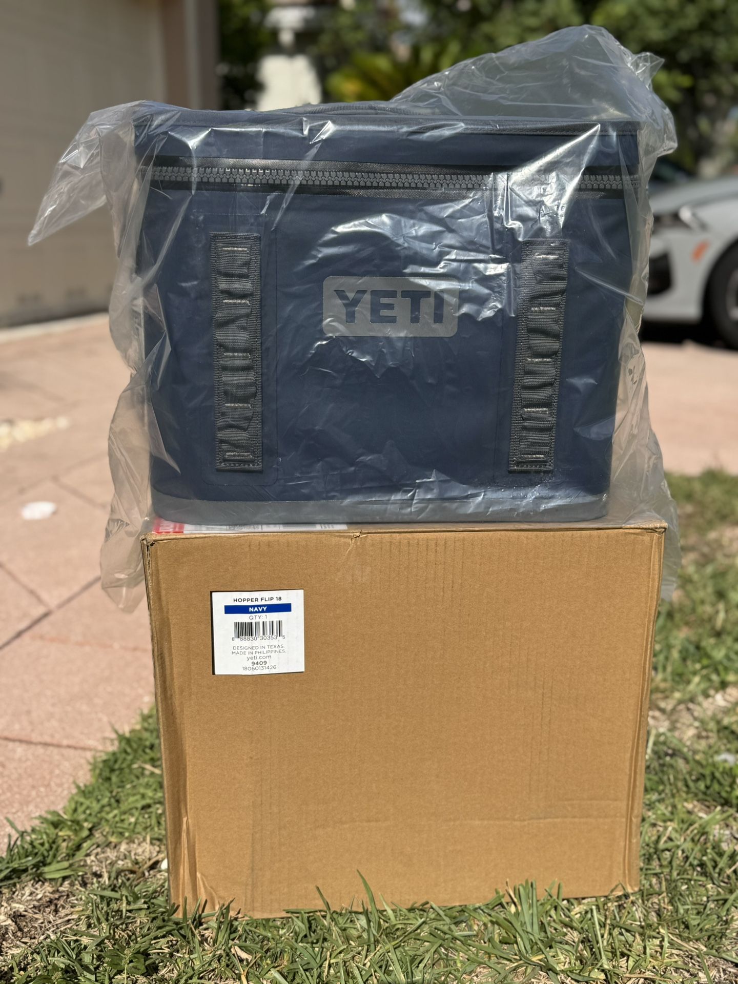 YETI HOOPER FLIP 18