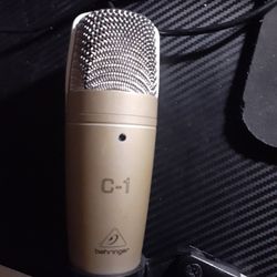 Behringer C-1 Medium-Diaphragm Condenser Microphone

