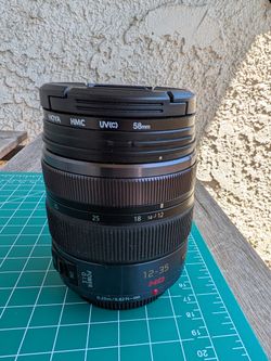 Panasonic Lumix G 12-35 mm - Dual Axis Optical I.S. 2.0(Great Condition)