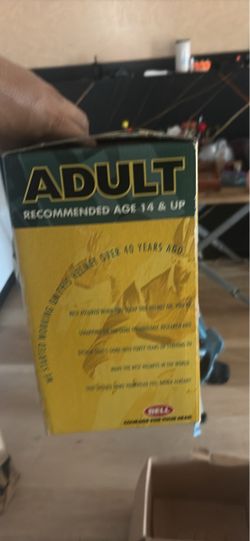 Bell Adult Helmet Box