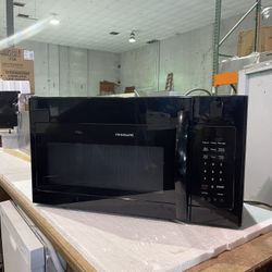 FRIGIDAIRE Microwave – Black 
