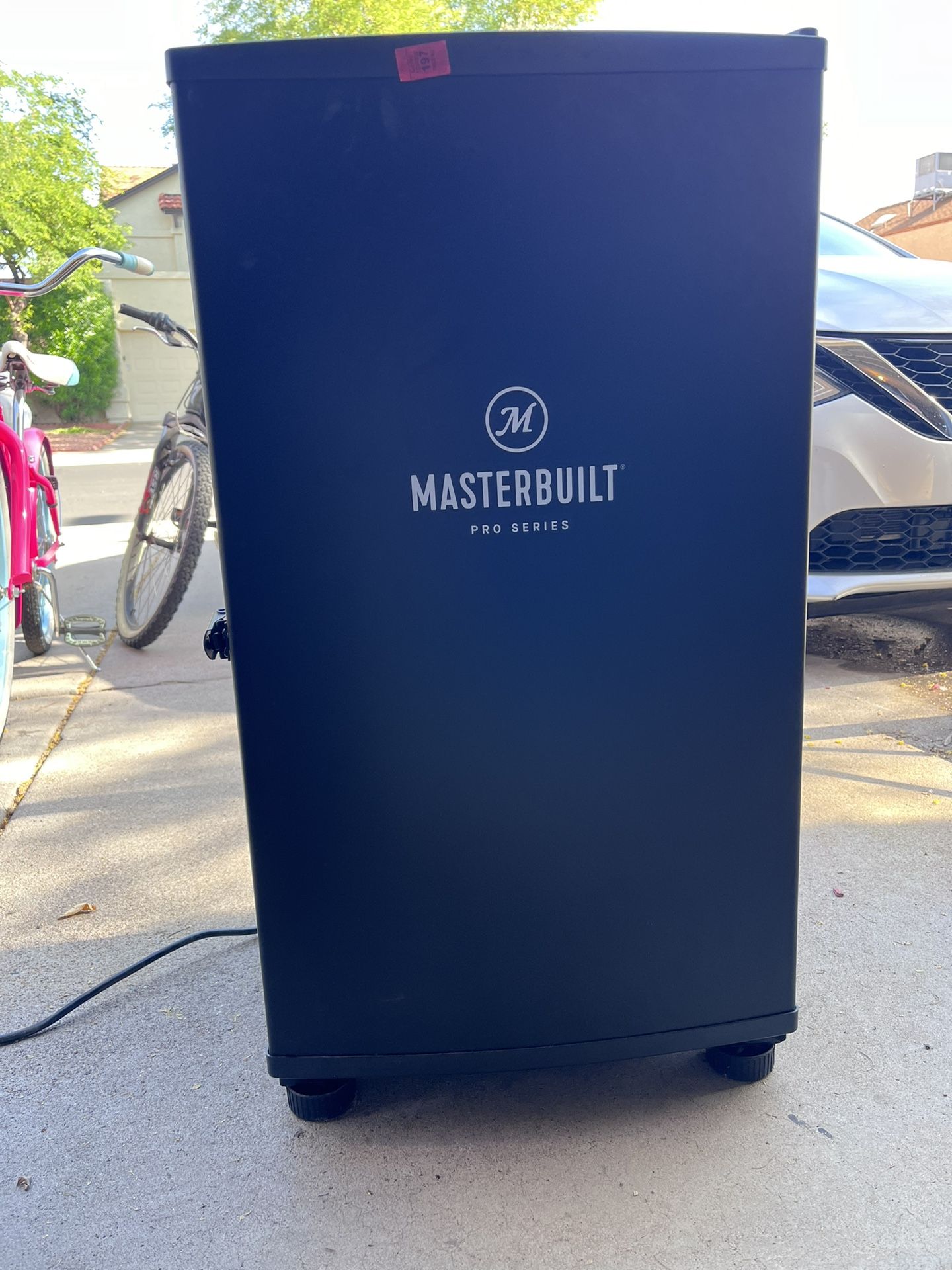 Masterbuilt® Digital Electric Vertical BBQ Smoker