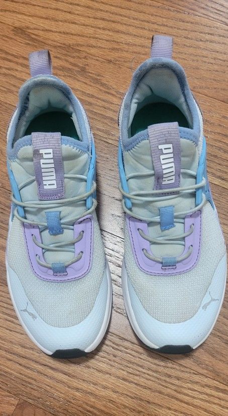 Girls PUMA Gymshoes 