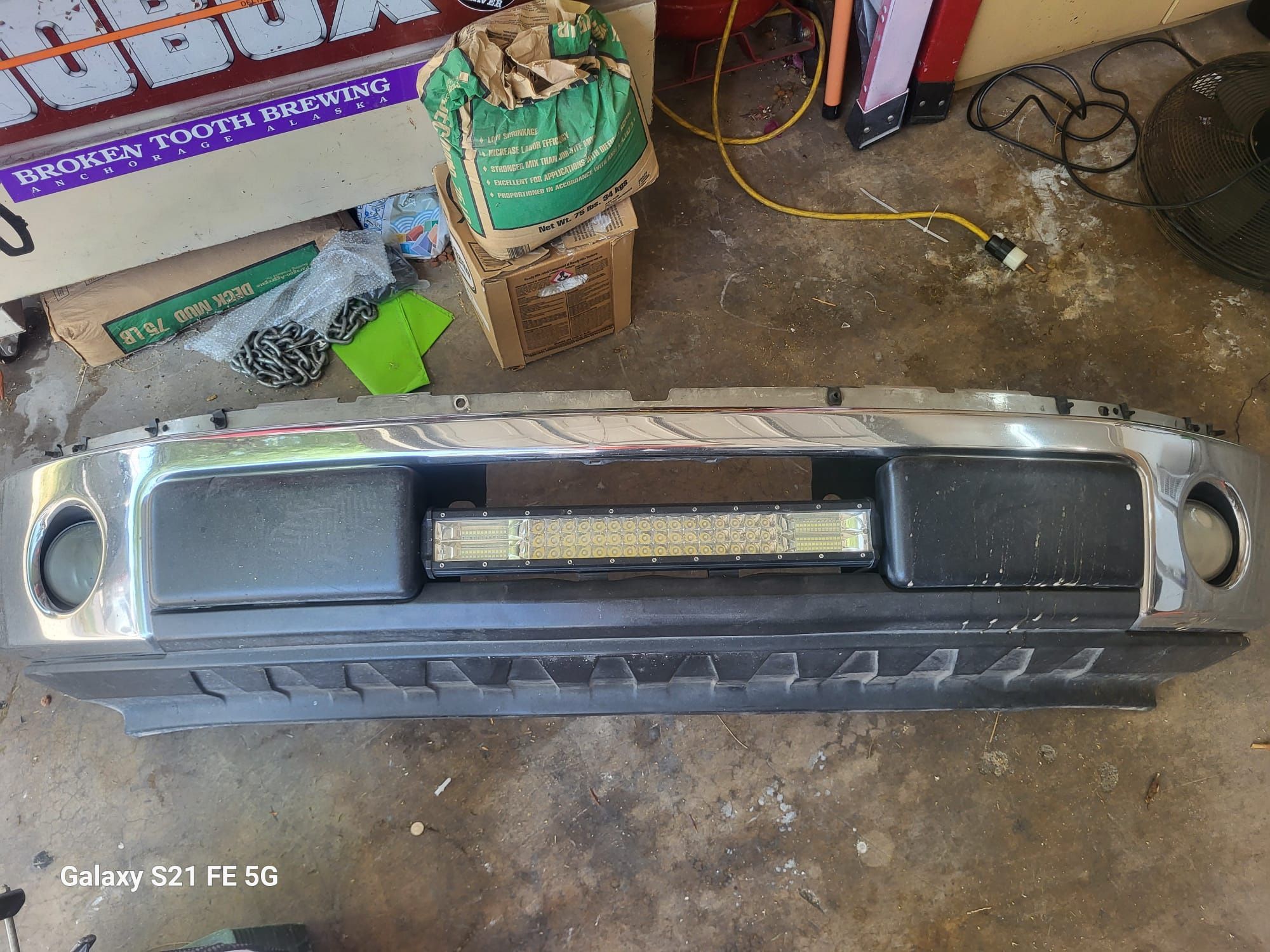 2013 F150 Front Bumper w/ 20” bar light 