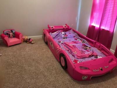 MINNIE MOUSE TWIN CAR BED 