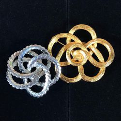 2 x Flower Pin Metal Brooch Set Lot Goldtone Silvertone Open Work Swirl Artsy