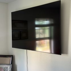65” Samsung Smart TV – Brand New – Wall Mounted