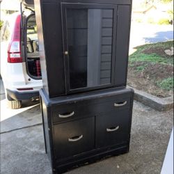 Vintage China Cabinet / Buffet – Perfect DIY Refinish Project