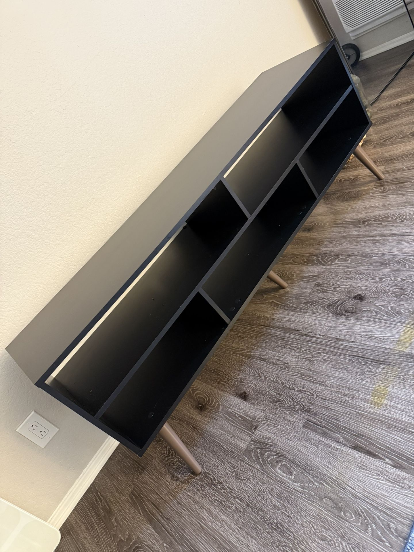 Tv Stand/ Media console