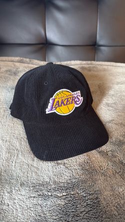Brand new LA Lakers Black Corduroy hate!!