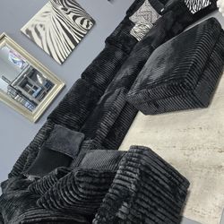 ✨️XL Sectional Sofas✨️ Furniture Queen Bedrooms, Dining Avail