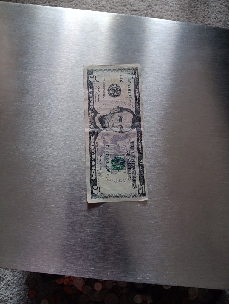 FIVE DOLLARS BILL STAR NOTE