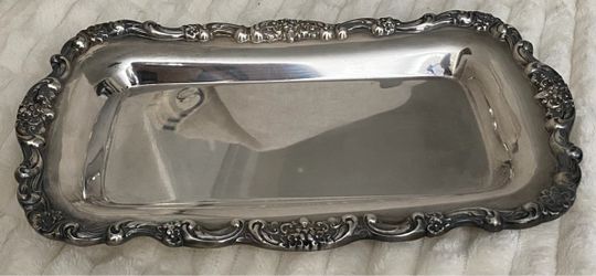 Vintage Silver plated Poole Silver Co Lancaster Rose Silverplate Tray 12”x8”