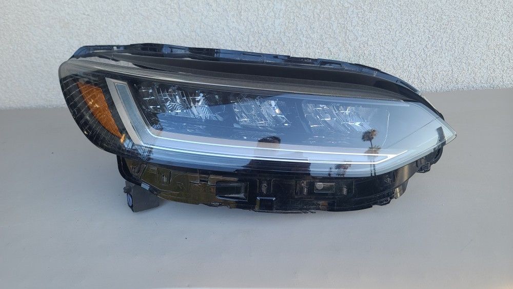 2023 - 2024 HONDA HRV HR-V RIGHT HEADLIGHT PASSENGER SIDE LED GENUINE USED OEM. G1