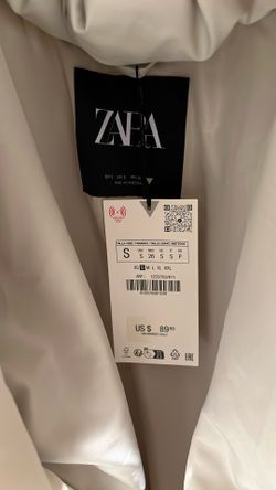 ZARA Women’s Hooded Fitted Puffer Coat