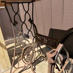 Antique Side Table / Vintage sewing table