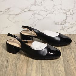 Journee Sammie Womens Cap Closed Toe Flat Heel Pumps