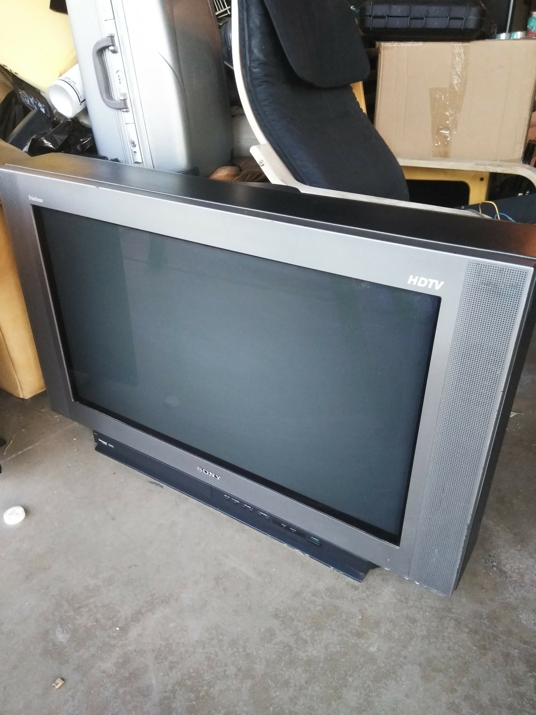 Sony Wega Trinitron 34" HDTV