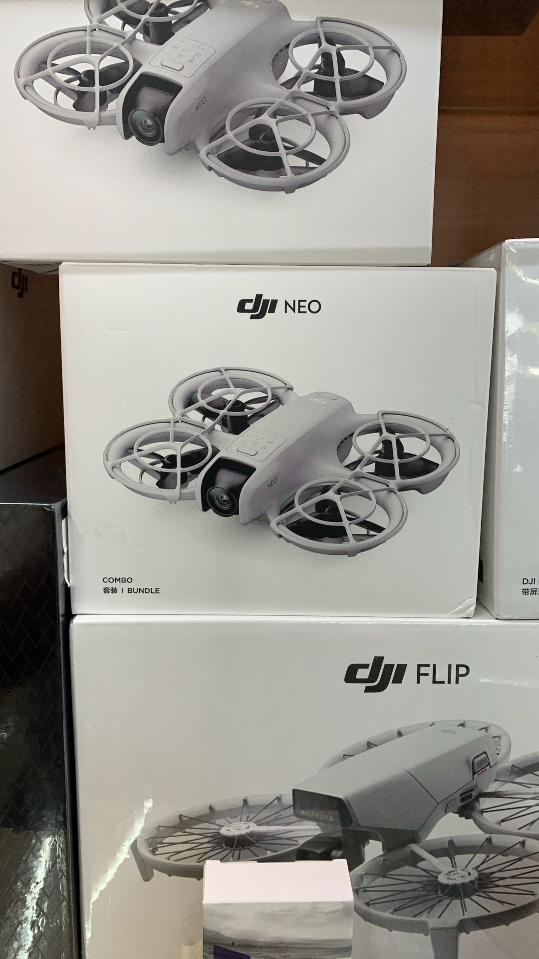 DJI Neo Drone Bundle
