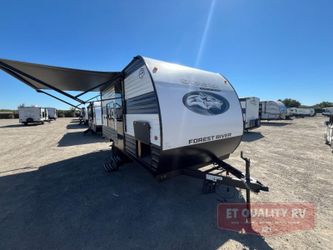 2025 Cherokee Wolf Den 17Ev