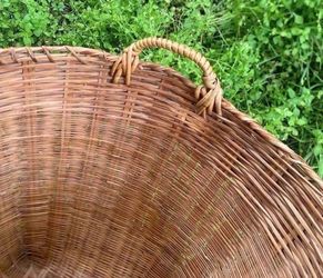 Basket handwoven rattan/Canasta tejida a Mano