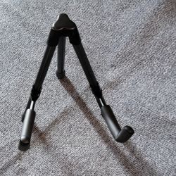 Foldable 3 Legged Guitar Stand with Cushioned Arms and Rubber Feet. Electric, Acoustic & Bass Holder
