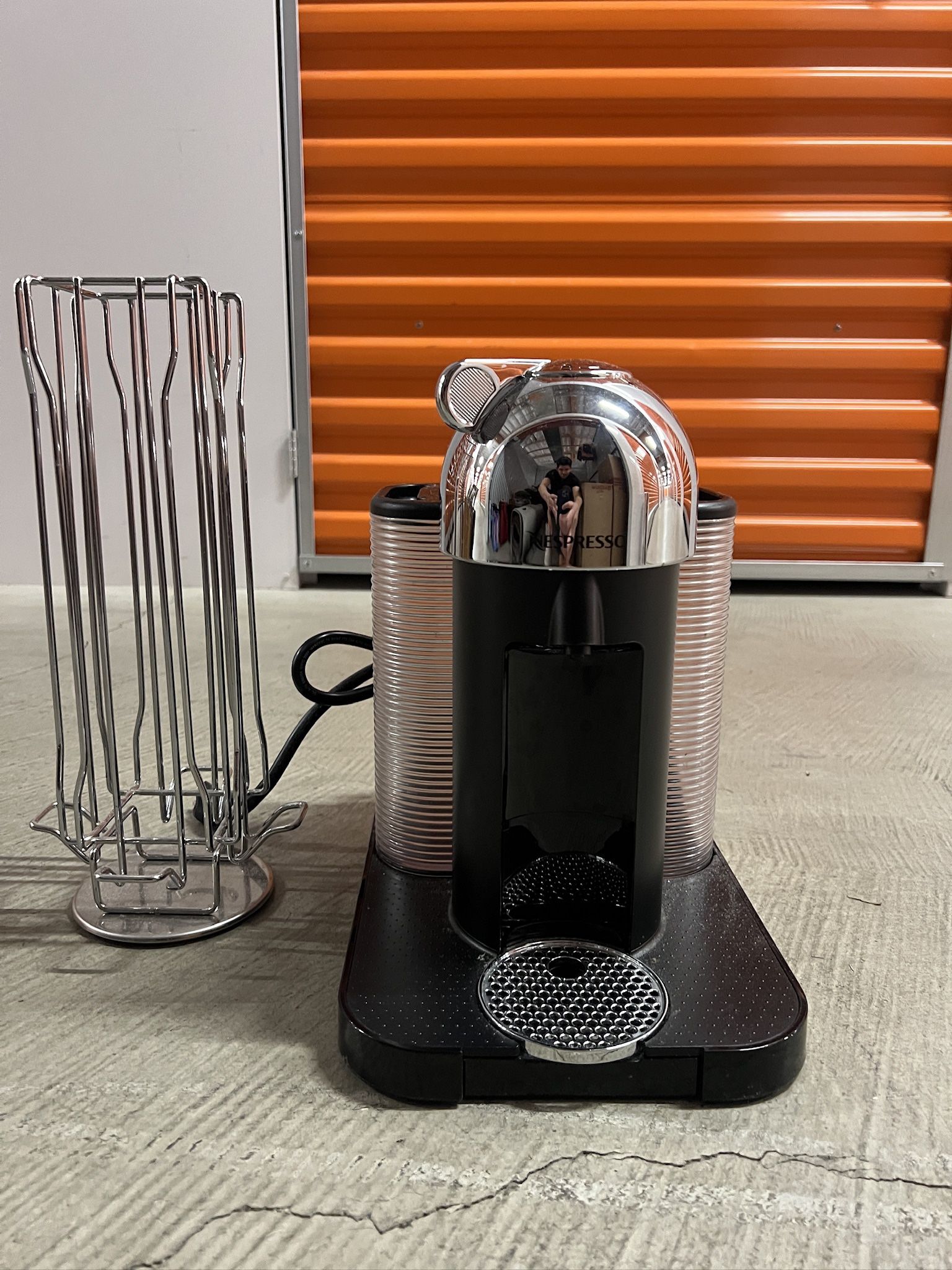 Nespresso Vertuo Chrome - LIKE NEW