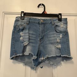 SHEIN Jean Shorts. Hardly Worn. Size XL. Excellent Condition 