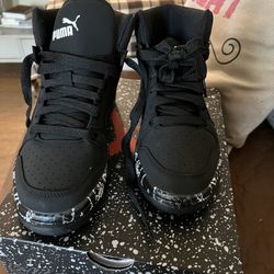 Puma Shoes Size 7 Black 
