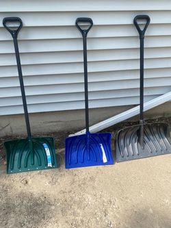 Snow shovels 3