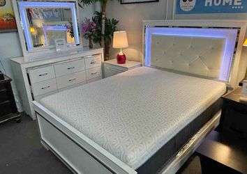 New 4pc. Bedroom set in box buy now pay later $39 down no credit needed