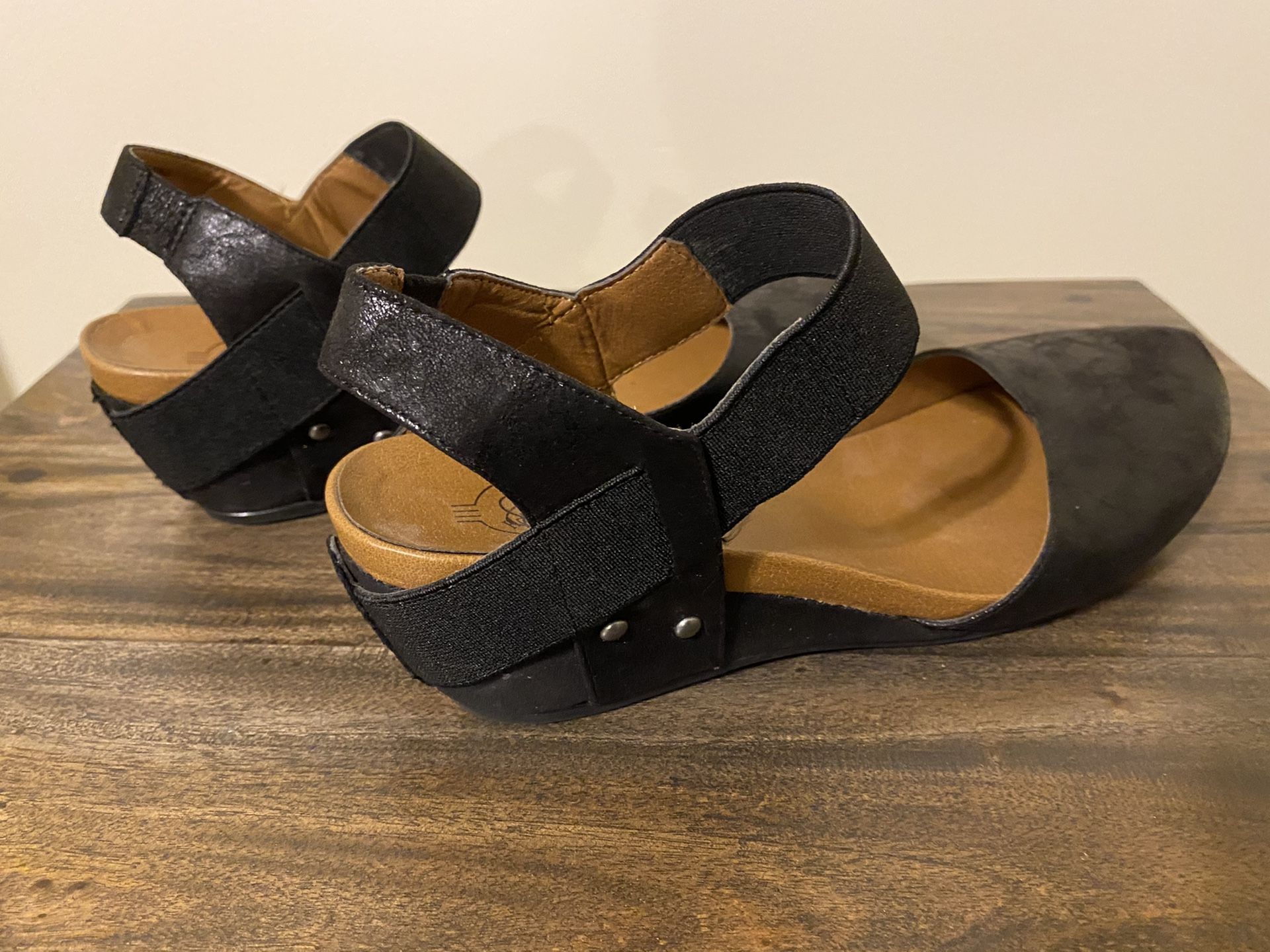 Hokus Pokus Womens Follie Fabric Round Toe Black 9.5 Casual Ankle Strap Sandals Size 9.5 M Black Soft