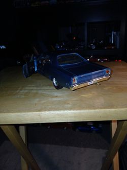 Die cast road runner