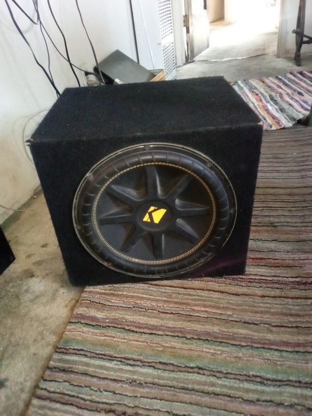 Kicker Woffer Speaker