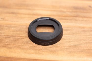 Sony ALC-SH113 Lens Hood for 20mm f2.8 pancake SEL20F28 30mm f3.5 macro SEL30M35