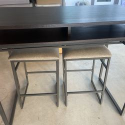 Small Table With Chairs