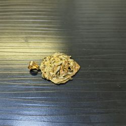 10K LION PENDANT 🥶