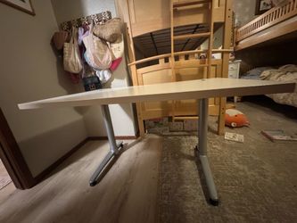 Office table/ desk