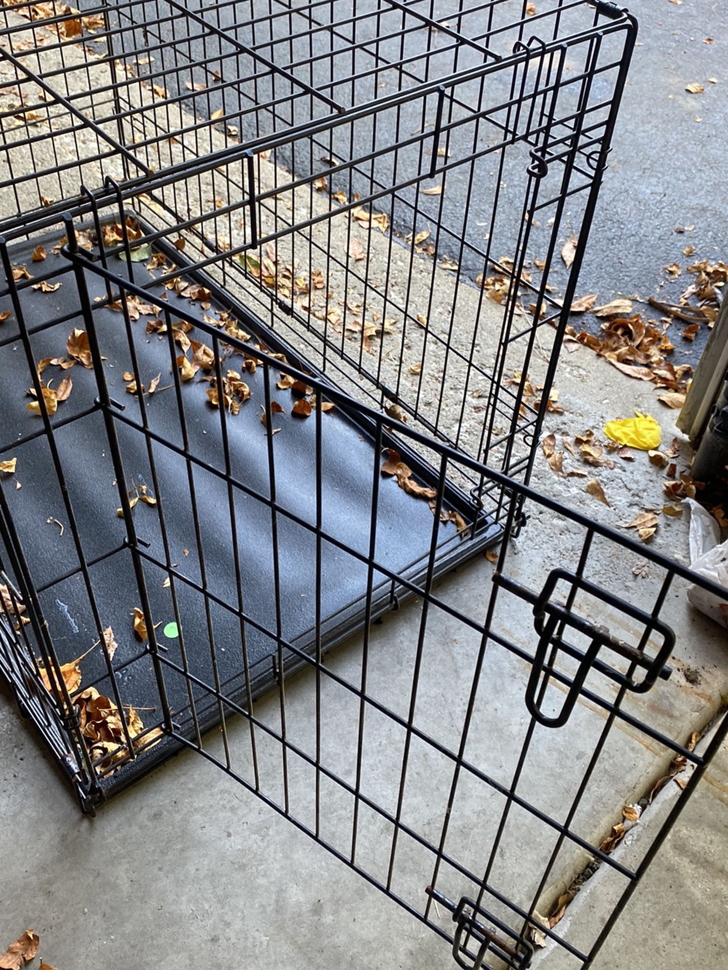 Medium Dog Crate